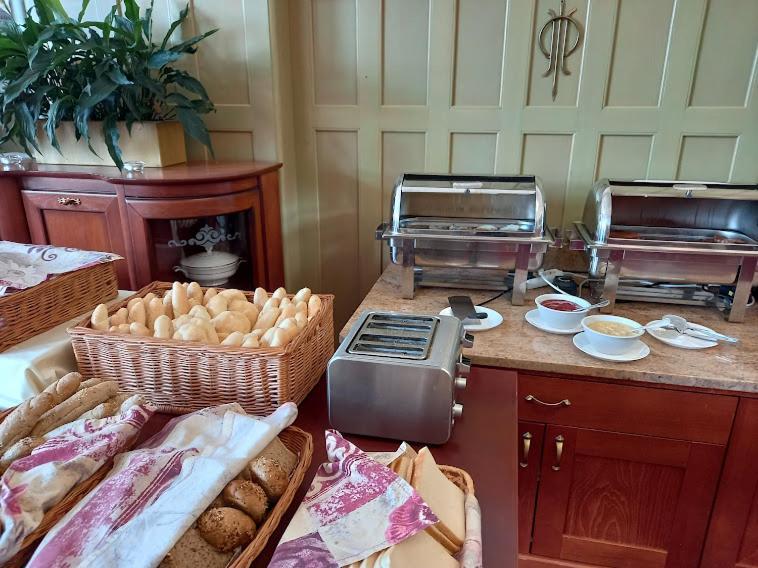 Hotel U Beranka Nachod Bagian luar foto