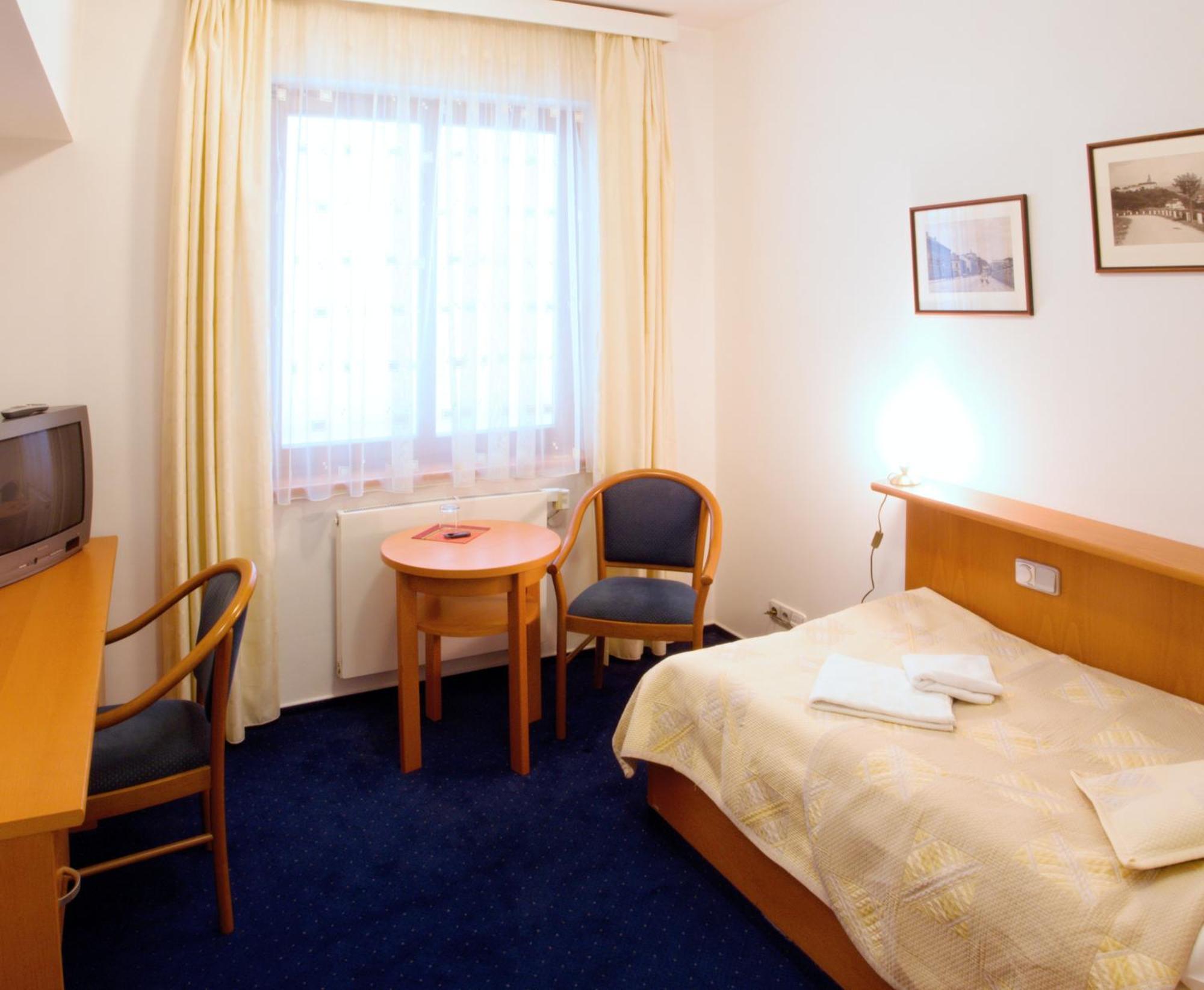 Hotel U Beranka Nachod Ruang foto