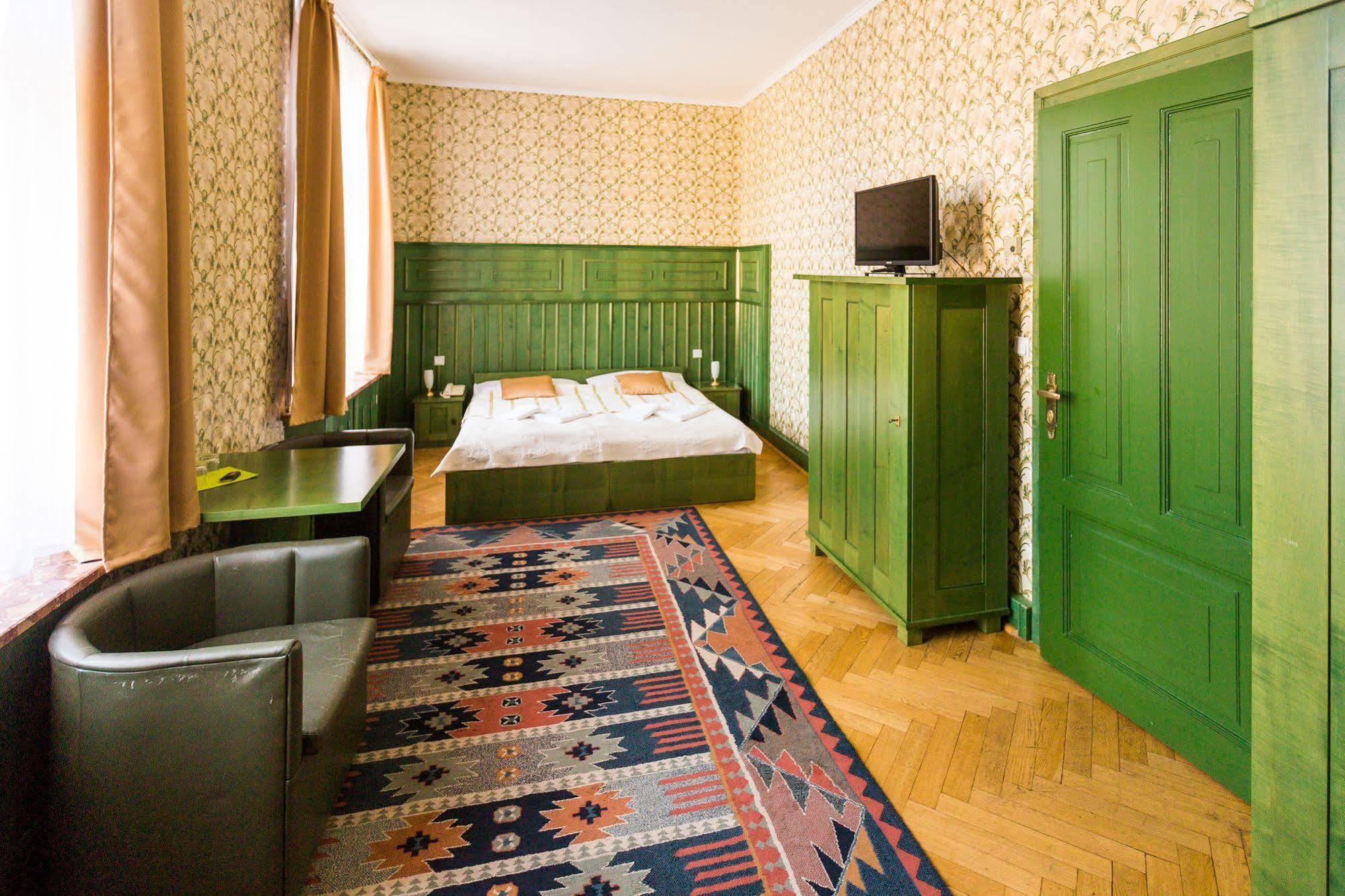 Hotel U Beranka Nachod Bagian luar foto