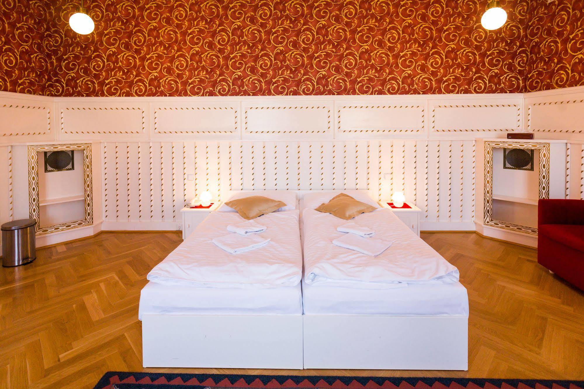 Hotel U Beranka Nachod Bagian luar foto
